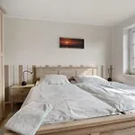 Klaus Jensen , Unter Den Linden Apartamento