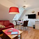 Apartamento Klaus Jensen , Unter Den Linden *